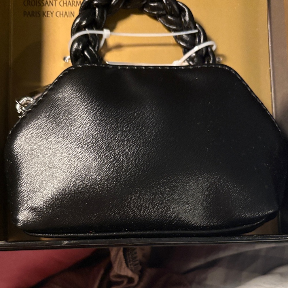 House of Harlow 1960 Black Nano Purse & Paris Keychain Gift Set - Picture 5 of 6